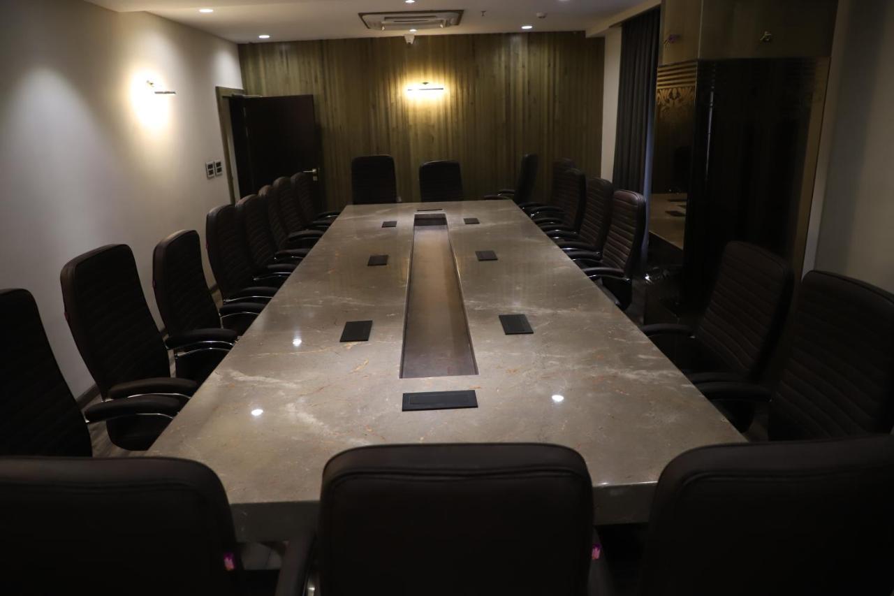 The Royal Class Hotel Gwalior Eksteriør billede
