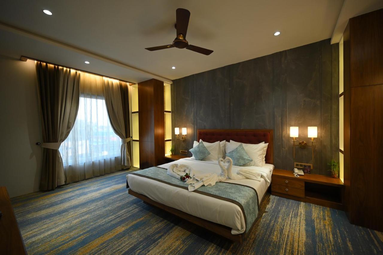 The Royal Class Hotel Gwalior Eksteriør billede