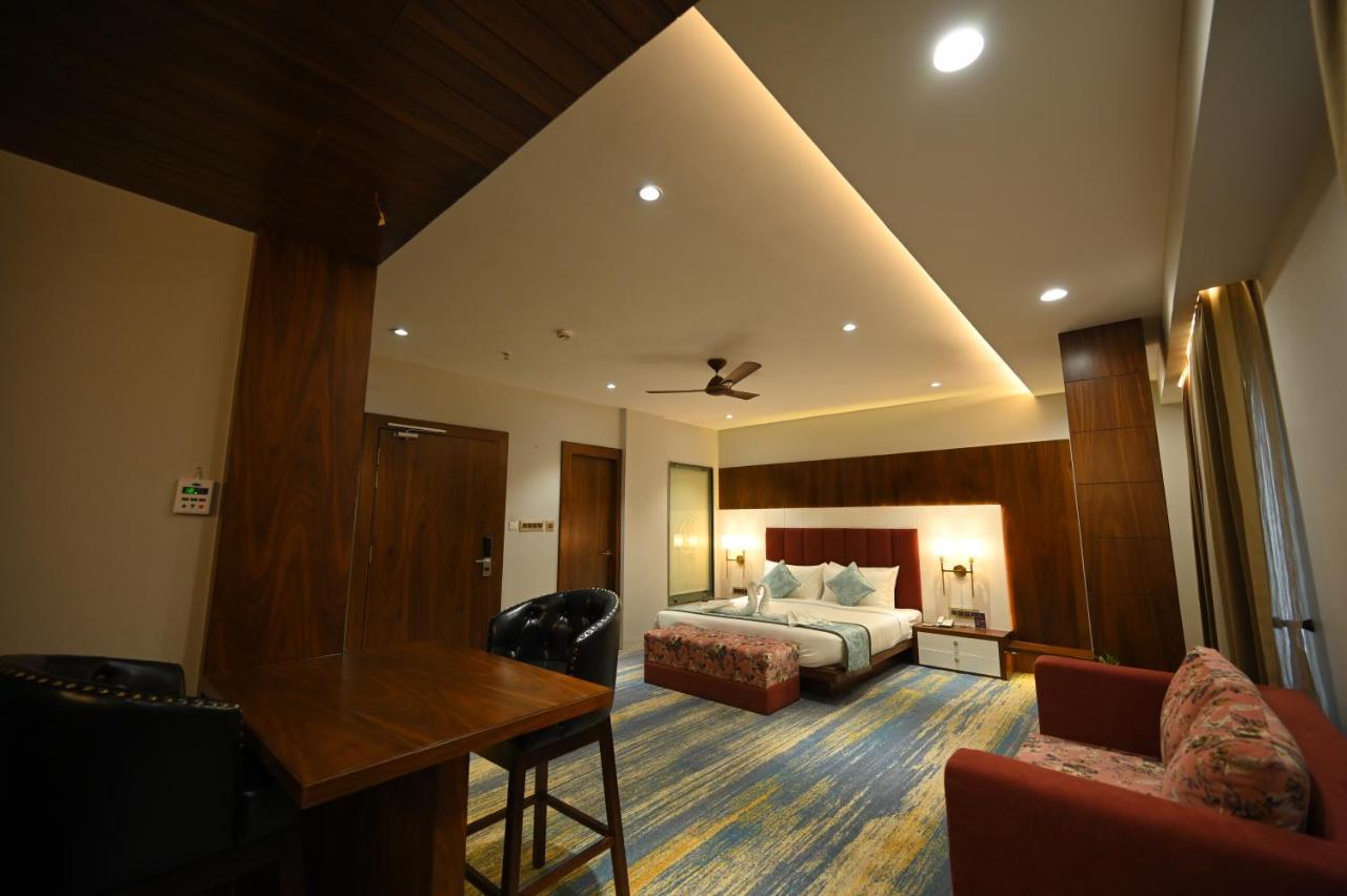 The Royal Class Hotel Gwalior Eksteriør billede